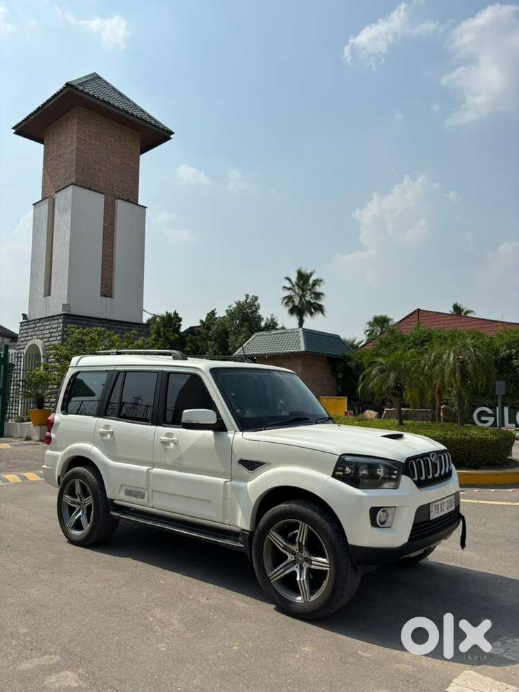 Mahindra Scorpio Classic 2020