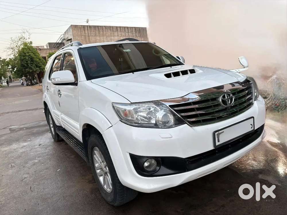 Toyota Fortuner 2012 Diesel Well Maintained
