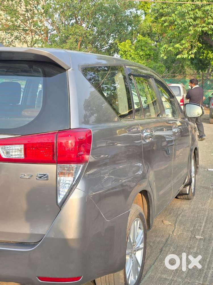 Toyota Innova Crysta 2.8 Zx At, 2016, Petrol