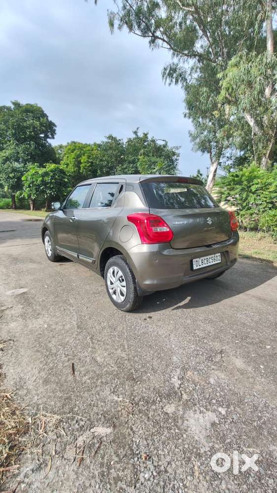 Maruti Suzuki Swift Vxi + Manual, 2021, Petrol