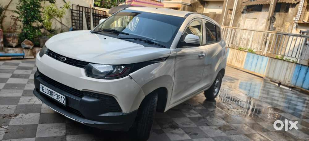 Mahindra Kuv 100 2018 Petrol