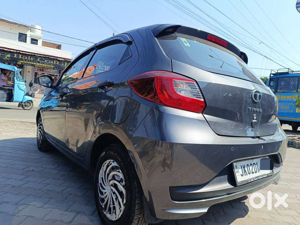 Tata Tiago 1.2 Revotron Xe Option, 2024, Petrol