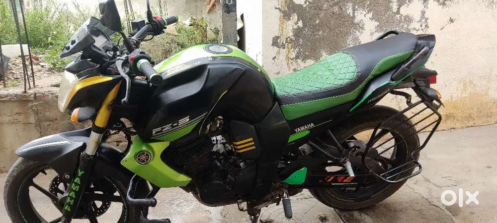 Yamaha FZ S 2010, full bore chesukovali, self running condition