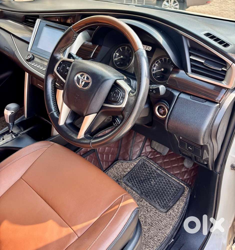 Toyota Innova Crysta 2.8z Automatic, 2017, Diesel
