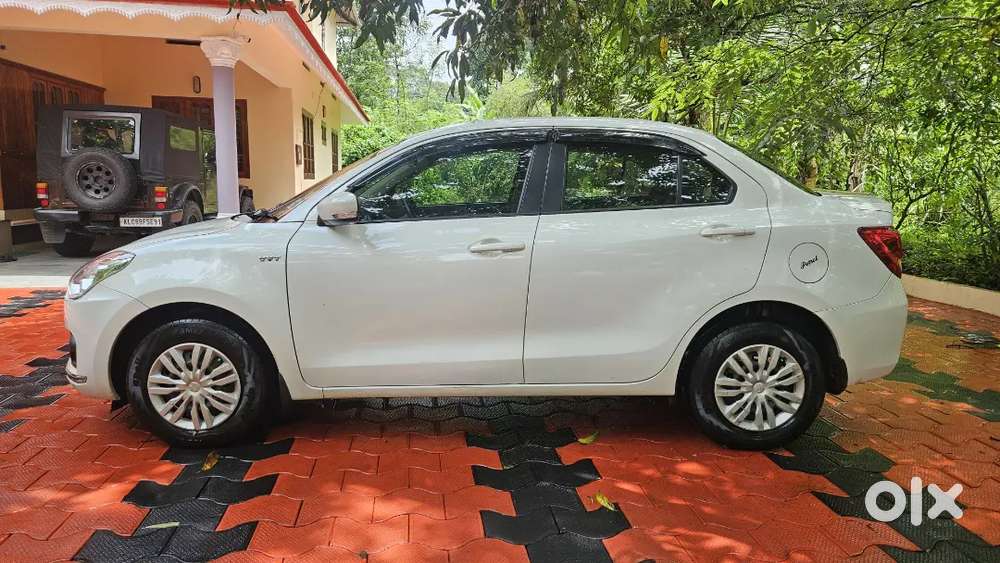 Maruti Dzire Vxi 2019. Full Company Service