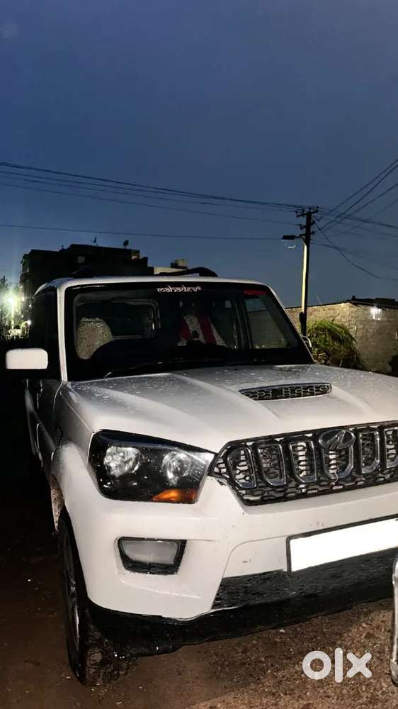 Mahindra Scorpio 2015 Diesel 100000 Km Driven