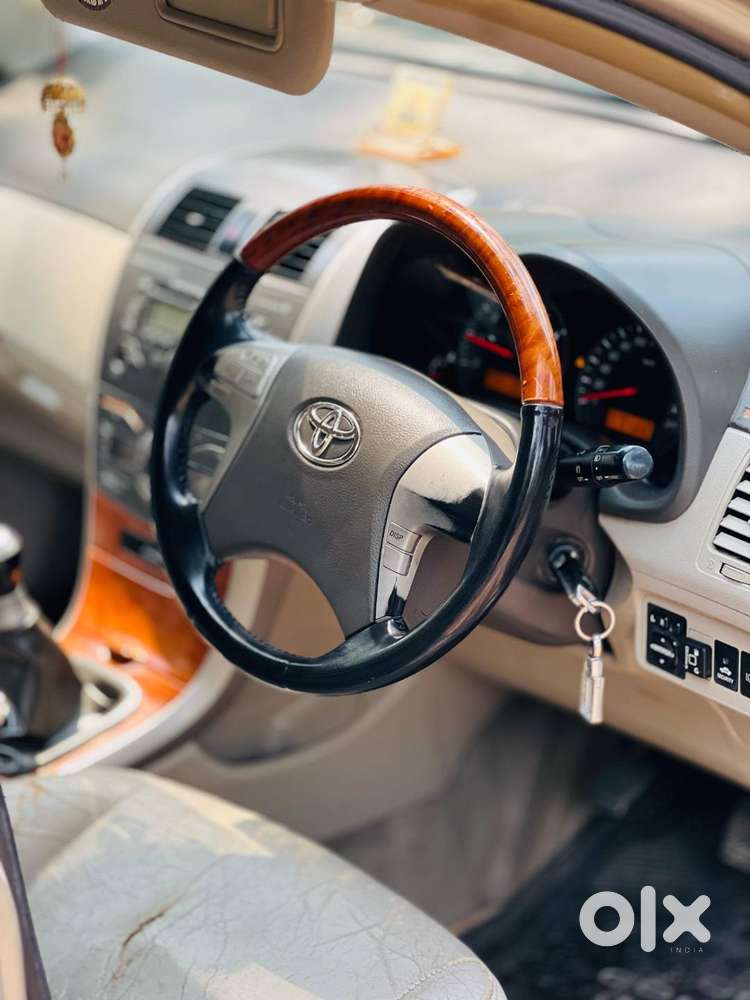 Toyota Corolla Altis 2010 Car 75000km