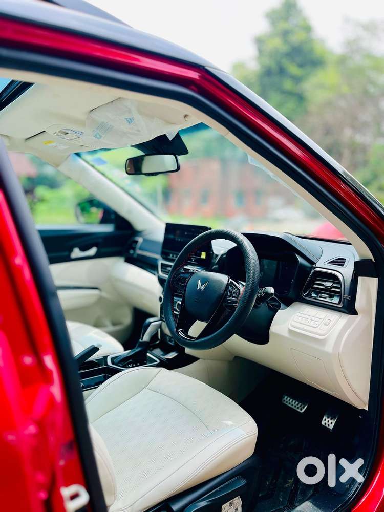 Mahindra Xuv 3xo, 2025, Petrol