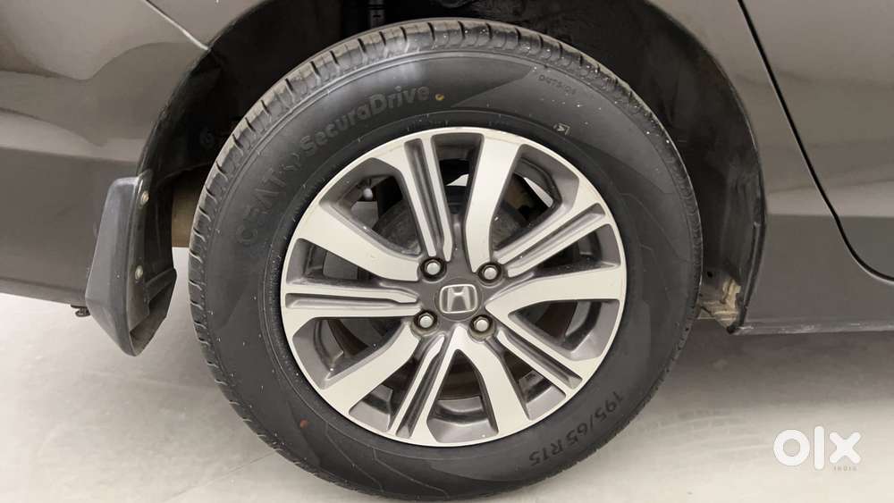 Honda City 1.5 V 4th Gen I-vtec Mt, 2022, Petrol