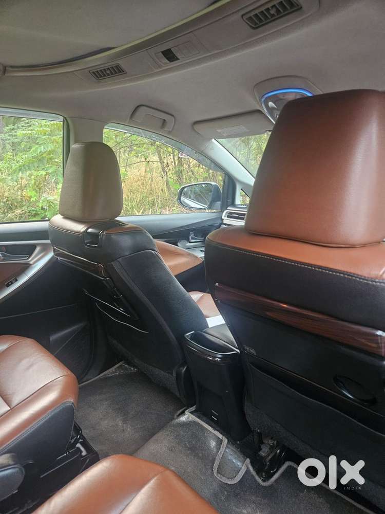Toyota Innova Crysta 2016 2.8z Automatic