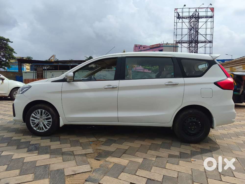 Maruti Suzuki Ertiga Zxi Shvs, 2019, Petrol