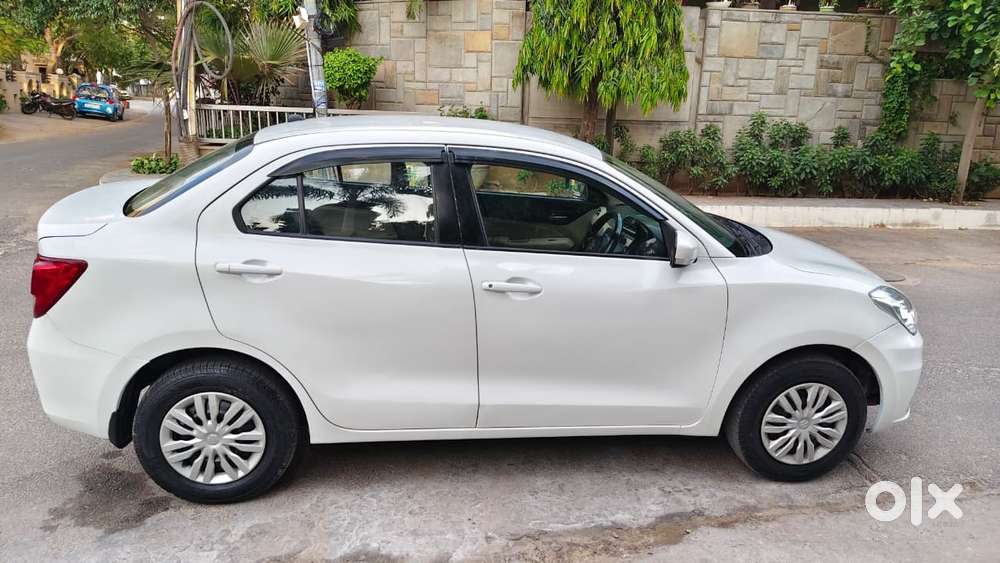 Maruti Suzuki Swift Dzire Vxi Optional, 2020, Petrol