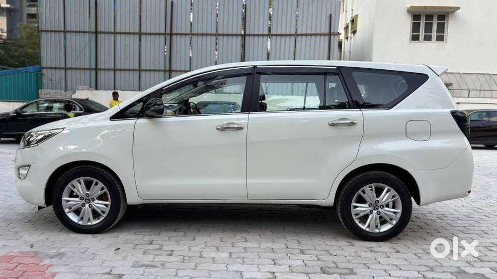 Toyota Innova Crysta