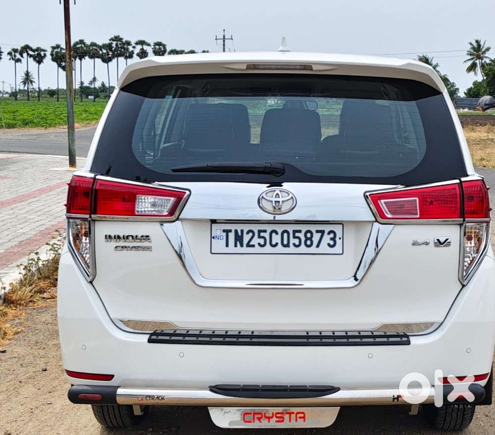 Toyota Innova Crysta 2.4 V 8 Str, 2023, Diesel