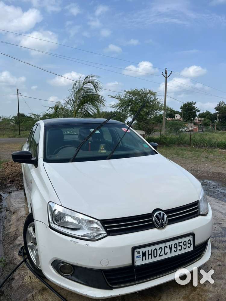 Volkswagen Vento Highline 1.6l Petrol 2013