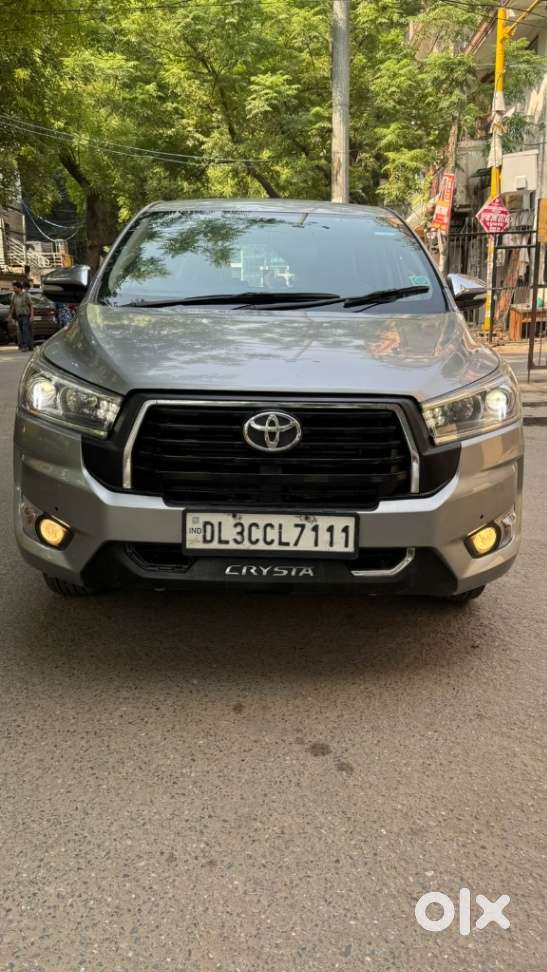 Toyota Innova Crysta 2.8z Automatic, 2017, Diesel