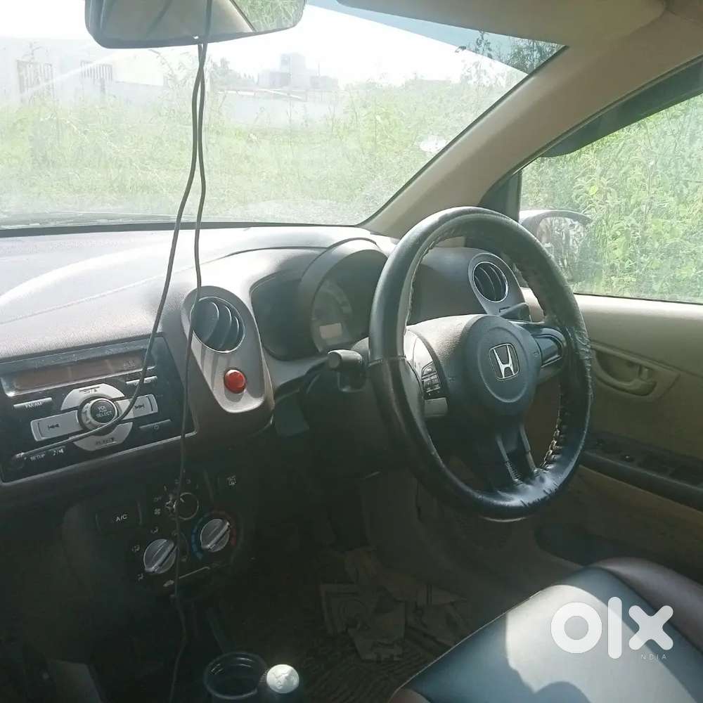 Honda Brio 2013 Car