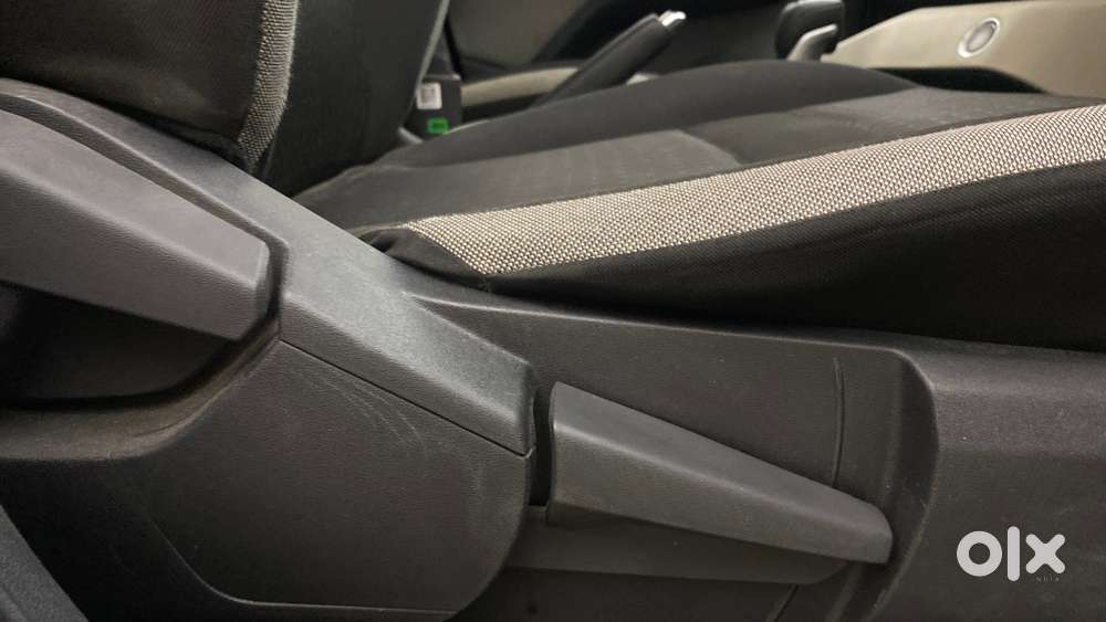 Nissan Magnite 1.0 Xv Premium Turbo Cvt, 2022, Petrol