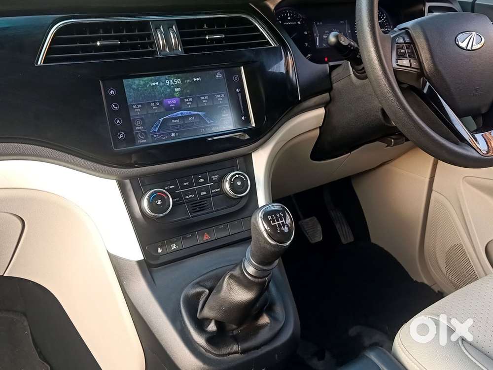 Mahindra Marazzo M8, 2019, Diesel