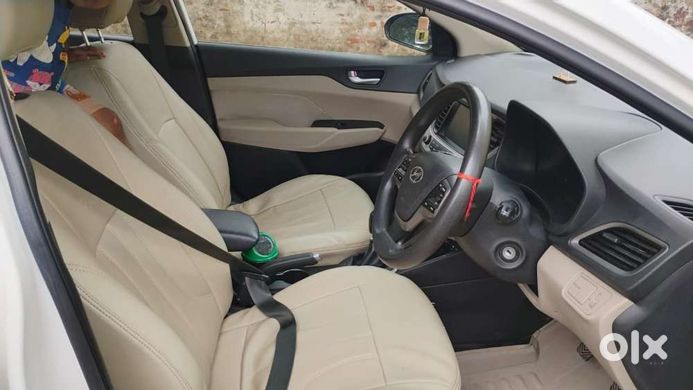 Hyundai Verna 2017 November Car Manual