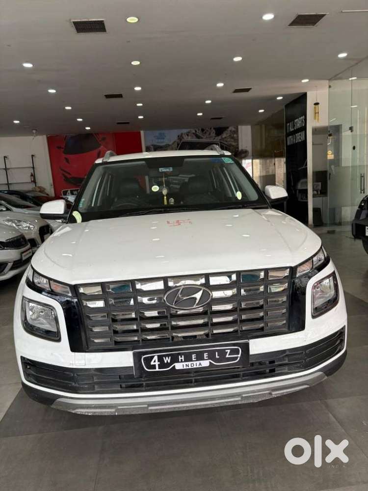 Hyundai Venue 1.2 S (o), 2025, Petrol