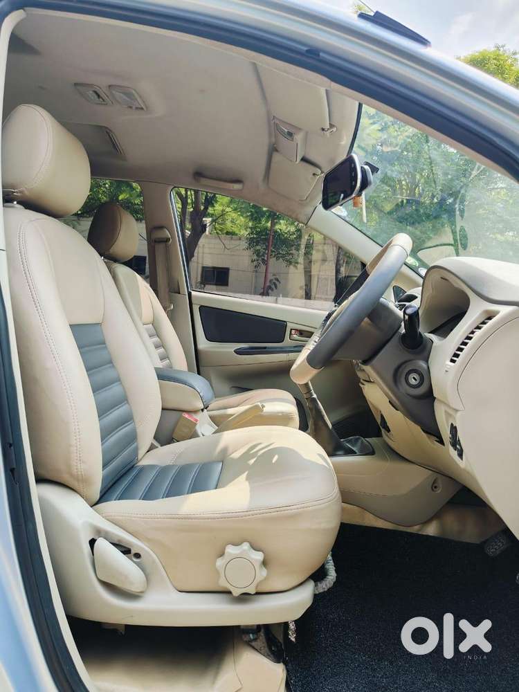 Toyota Innova 2.5 V 7 Str, 2011, Diesel