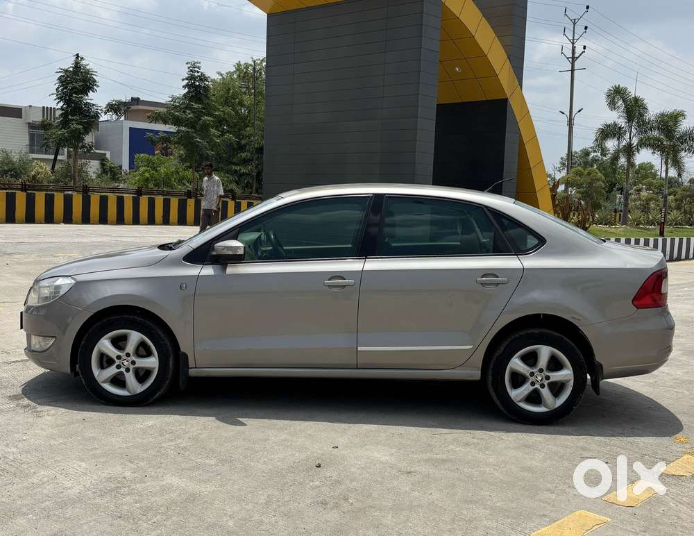 Skoda Rapid 1.5 Tdi Ambition With Alloy Wheel, 2015, Diesel