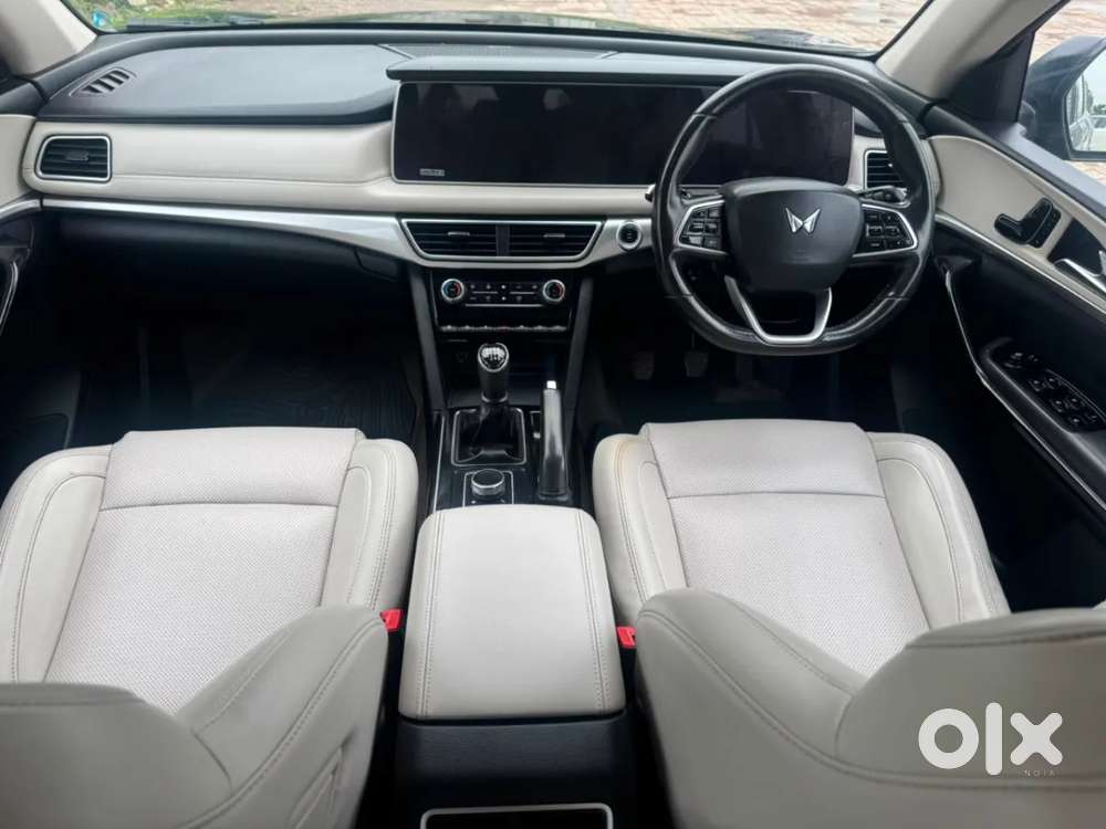 Mahindra Xuv700 2.2 Ax 7 Diesel Mt Str, 2022, Diesel