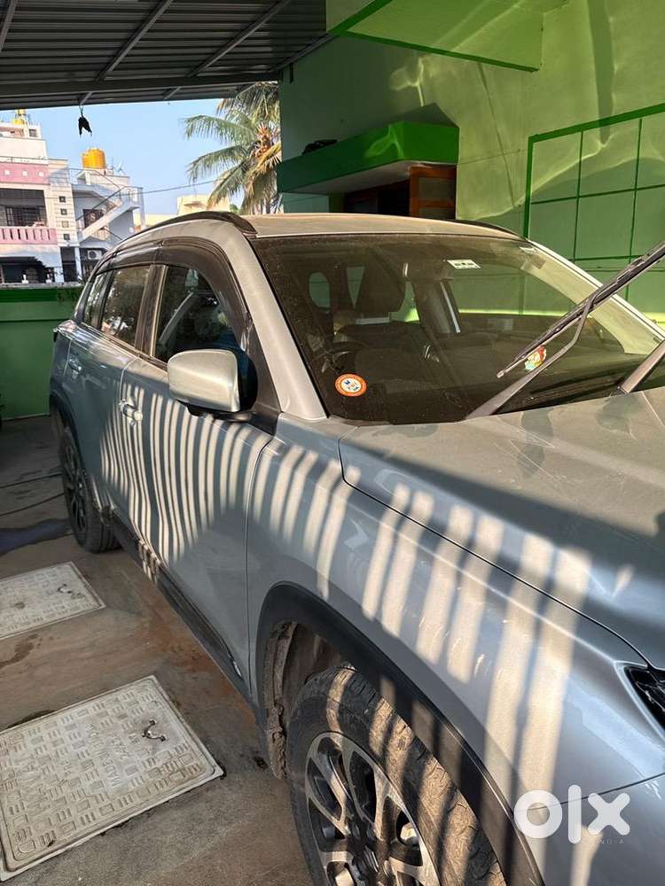 Maruti Suzuki Grand Vitara 2023 Petrol Well Maintained