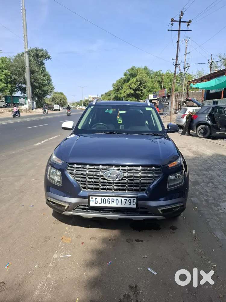 Hyundai Venue 2020 Cng & Hybrids 70000 Km Driven