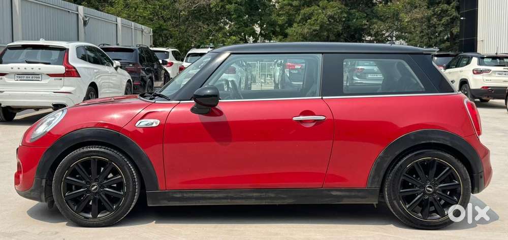 Mini Cooper 3 Door John Works, 2017, Petrol