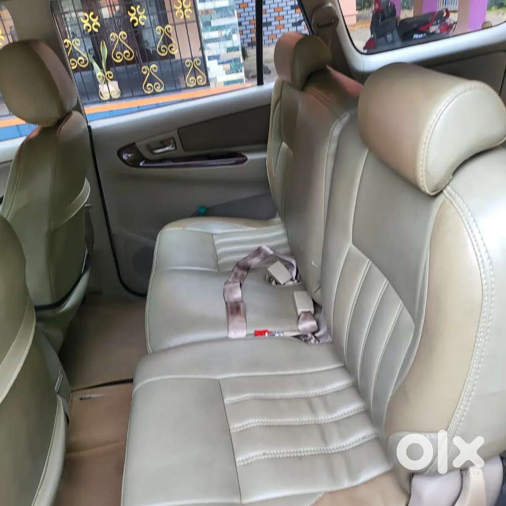 Toyota Innova 2.0 Vx 2013