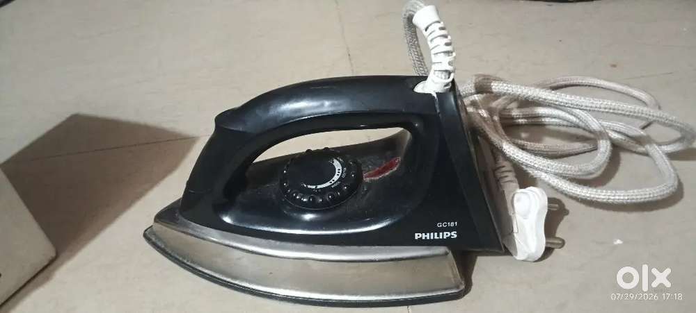 Bajaj heavy weight iron box