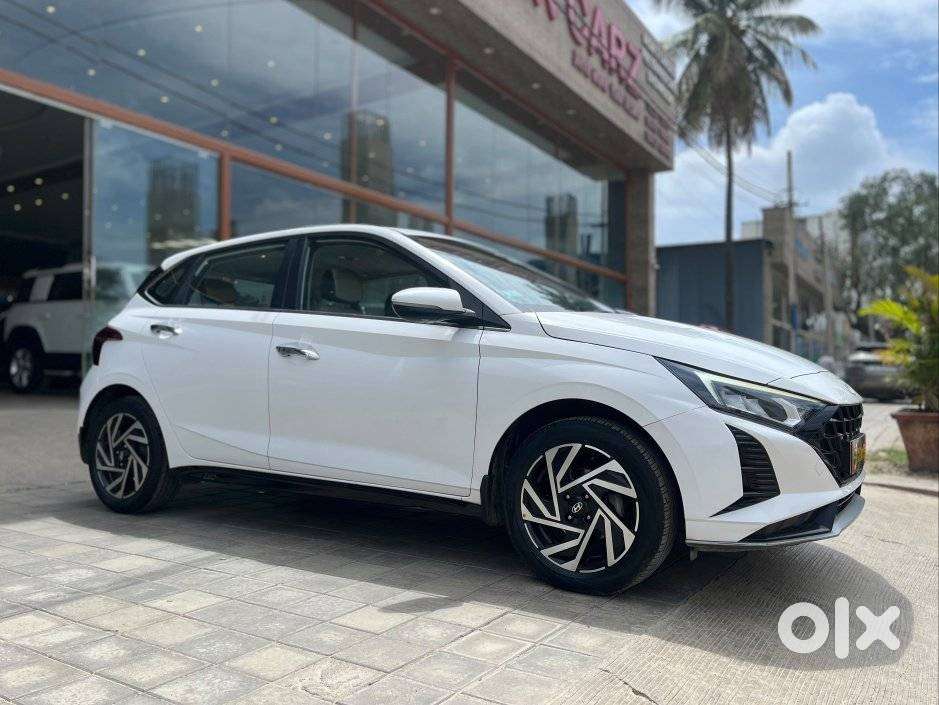 Hyundai I20 Asta (o) 1.2 Mt, 2024, Petrol