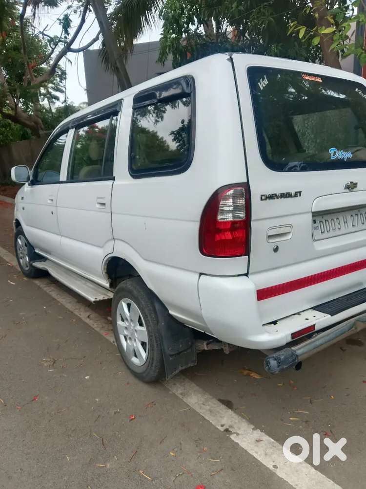Chevrolet Tavera Neo 2015
