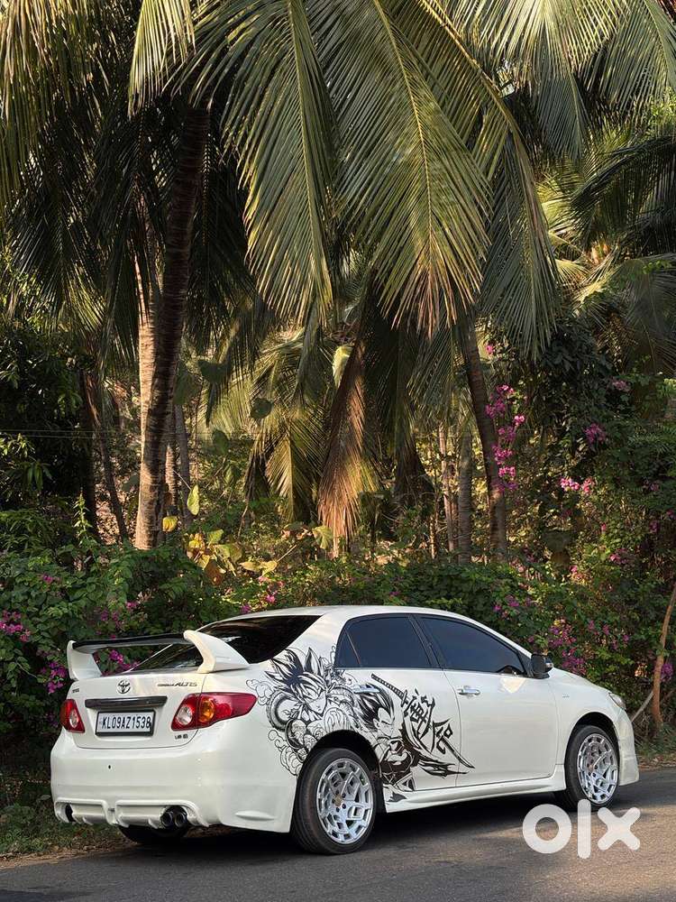 Toyota Corolla Altis 2010 Petrol Well Maintained