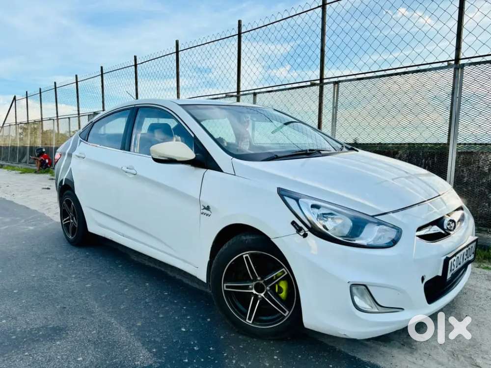 Hyundai Verna 2013 Petrol 75000 Km