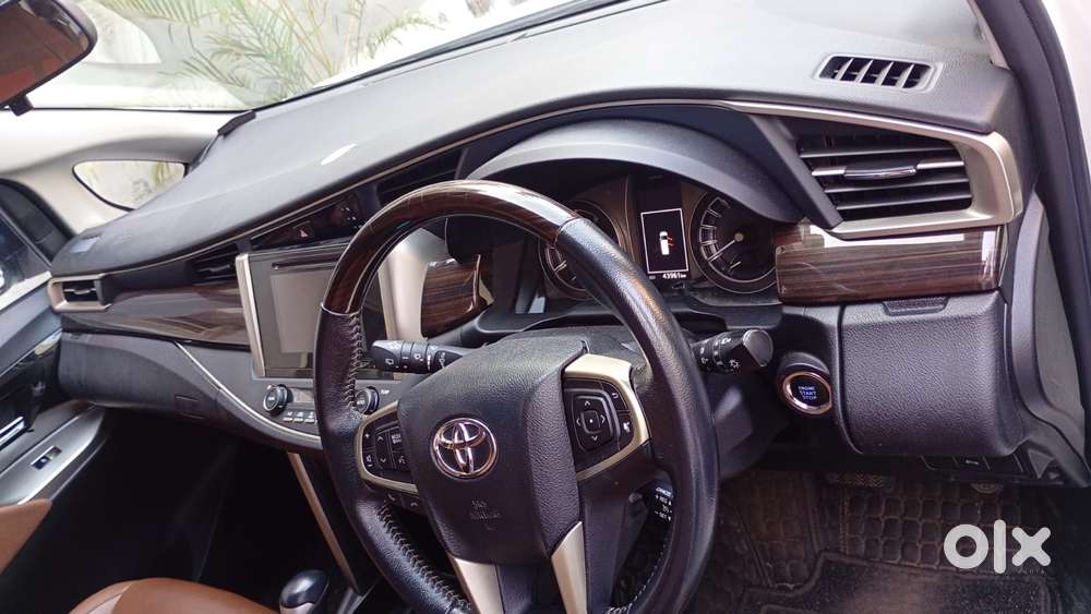 Toyota Innova Crysta 2.8z Automatic, 2019, Diesel