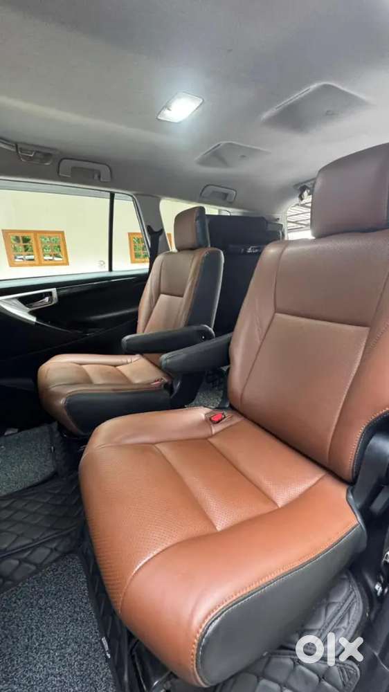 2019 Innova Crysta 2.4v Manual Single Owner Low Kilometres