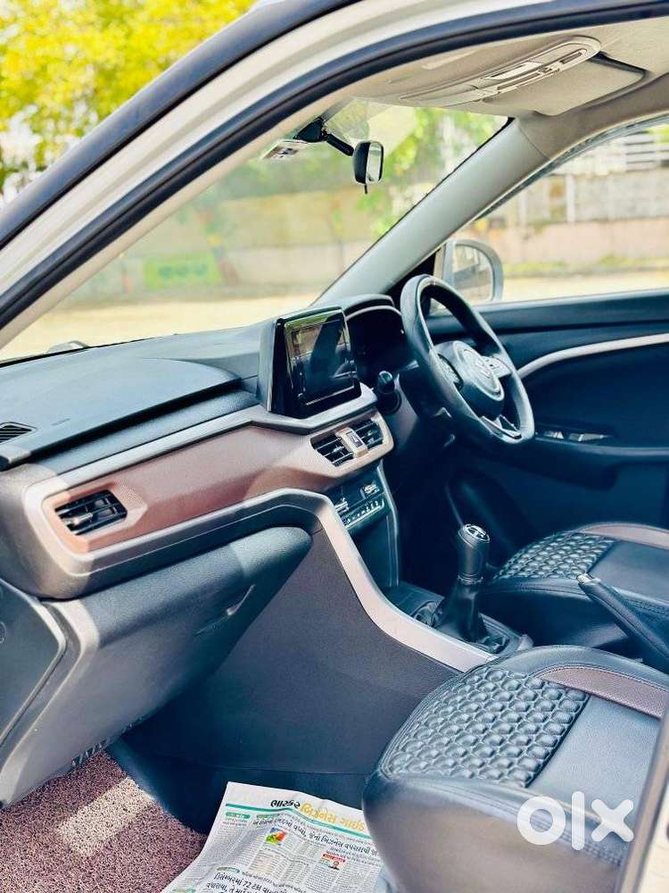 Maruti Suzuki Brezza Zxi S-cng, 2024, Cng & Hybrids