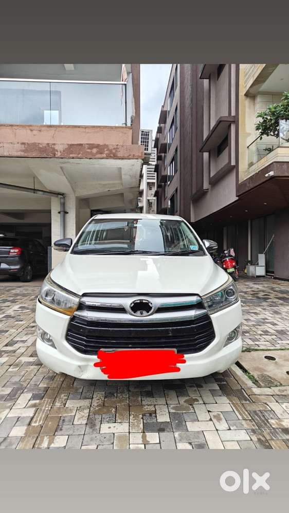 Toyota Innova Crysta 2017