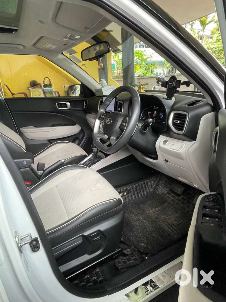 Hyundai Venue Sx Turbo Dct - Top End (only 22,791 Km)