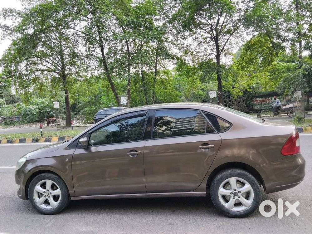 Skoda Rapid 1.5 Tdi Ambition Plus, 2015, Diesel