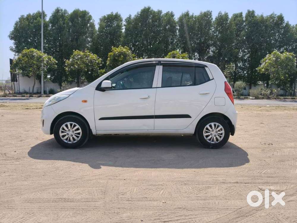 Hyundai I10 Sportz 1.1l, 2013, Cng & Hybrids