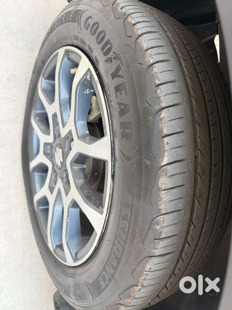 Maruti Suzuki Xl6 1.5 Zeta Mt, 2023, Petrol
