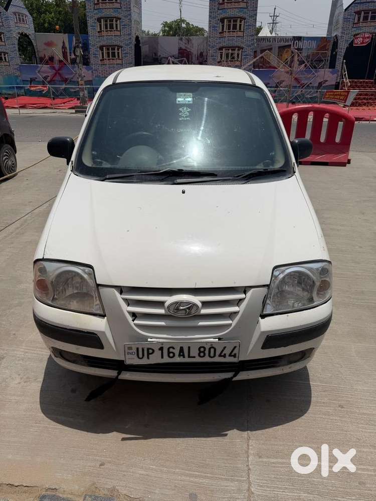 Hyundai 2013 Petrol Car