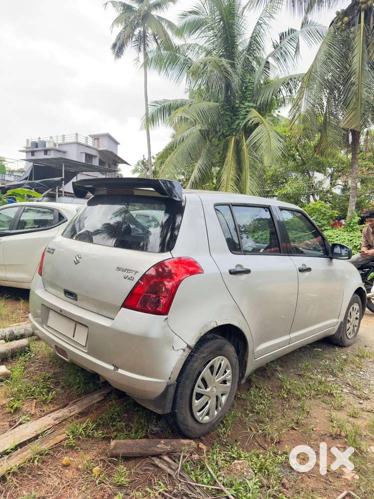 Swift Petrol Maruti 2005