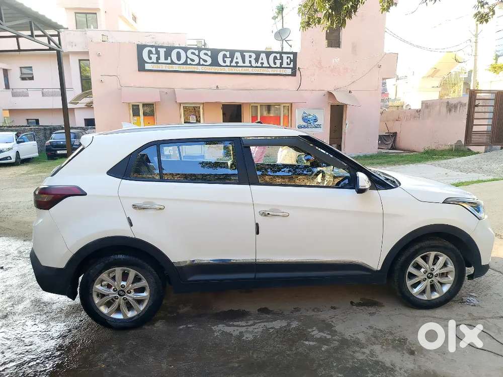 Nice Looking Beautiful Car