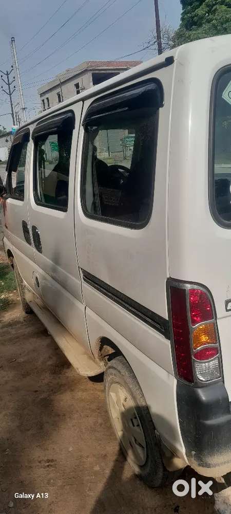 मारुति Ecco Cng + Petrol