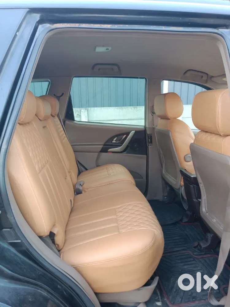 Mahindra Xuv500 2012